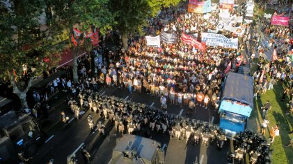 Postales de la primera batalla contra el neoliberalismo de infantería 