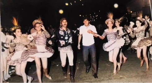 Un joven Maradona en los carnavales de Esquina de 1980. Foto: Chulo Benitez.