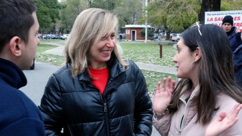 Myriam Bregman y Nicolás del Caño visitaron la Universidad de Lanús y se rodearon de jóvenes