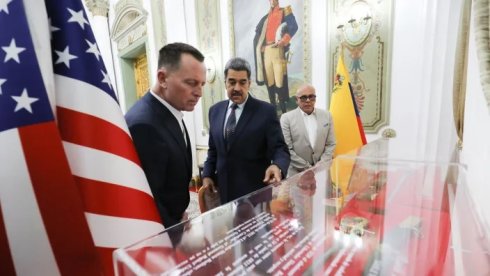 Richard Grenell, el enviado de Trump, en su reunión con Maduro el 31 de enero. 