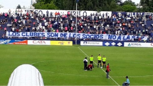 Repudio a las Sociedades Anónimas Deportivas en las tribunas de Independiente Rivadavia de Mendoza.