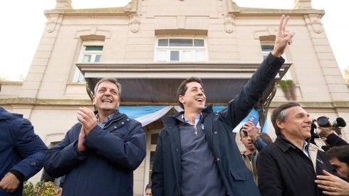 Sergio Massa y Eduardo Wado De Pedro en Mercedes