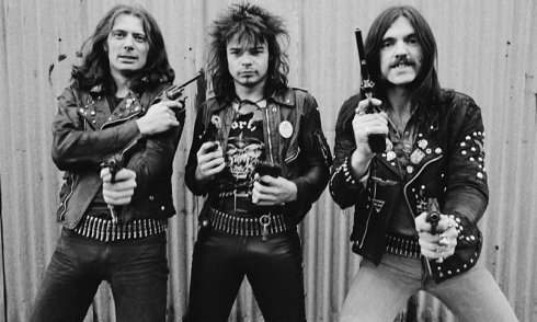 Eddie “Fast” Clarke, Phil “Philty Animal” Taylor e Ian Fraser “Lemmy” Kilmister.