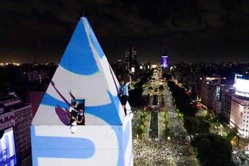 Hasta la punta del obelisco