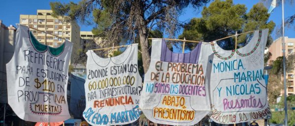 Familias en apoyo a la lucha docente