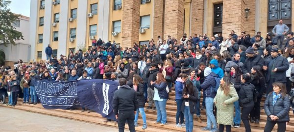 Continúa la lucha de las y los judiciales de Mendoza en defensa del salario