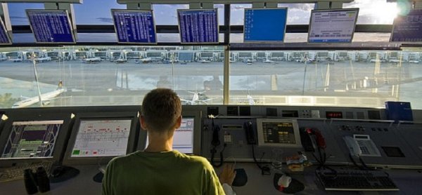 Paro de 48 horas de los controladores aéreos