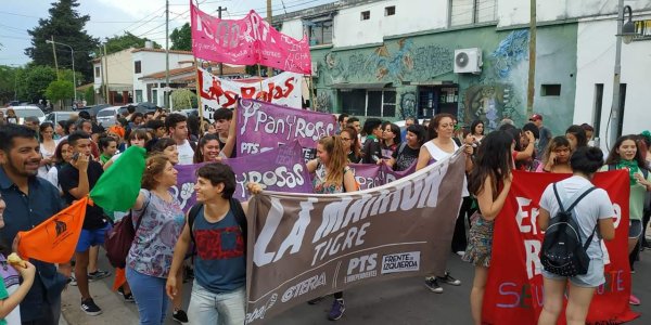 Contra la persecución por usar pañuelo verde: “No nos vamos a guardar la lucha en el bolsillo”