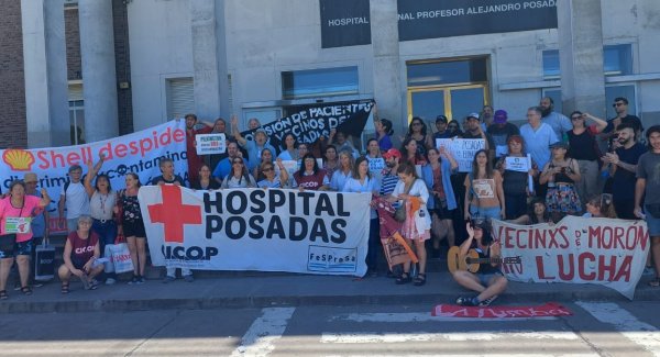 Sectores en lucha abrazaron al Hospital Posadas contra los despidos