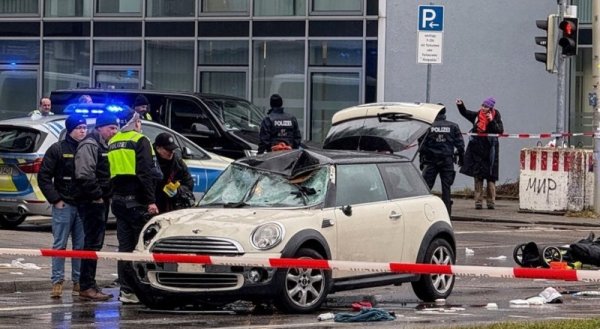 Múnich: auto atropella manifestación obrera, la derecha quiere usarlo para fomentar el racismo