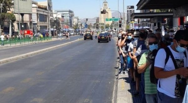 Chile: denuncian falta de transporte para que la población se traslade a votar