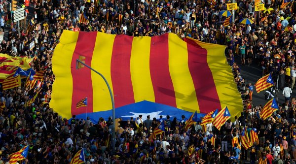 Diada de Cataluña: miles en Barcelona marchan por la independencia