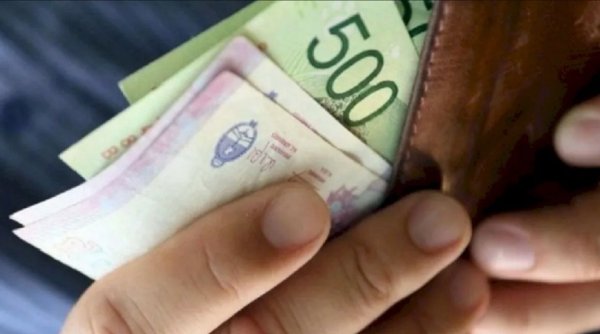 El salario real de los trabajadores registrados cayó un 3,5 % interanual en agosto