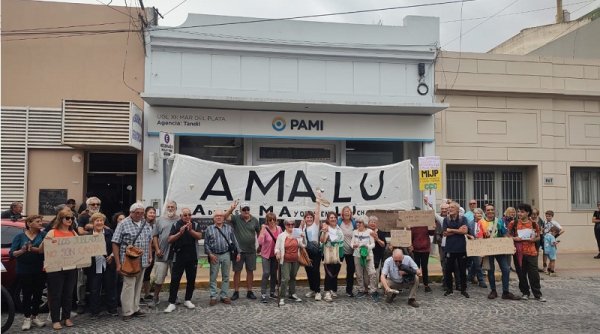 Jubilados movilizaron por el acceso a los medicamentos