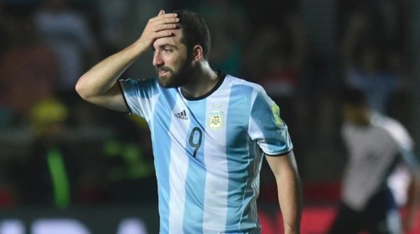 Gonzalo Higuaín dijo basta y se retira de la selección: "Para alegría de muchos, mi ciclo ya está"