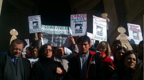 Trece años de prisión para los jefes del taller textil incendiado en la calle Luis Viale