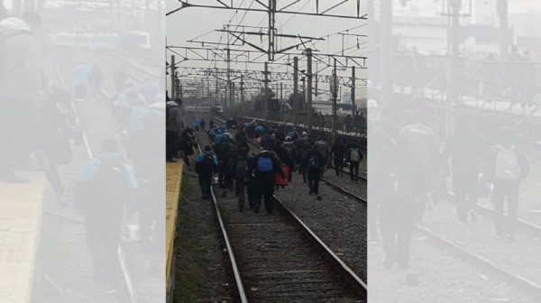 Avellaneda: tercerizados de MCM cortan vías del Ferrocarril Roca por pase a planta permanente