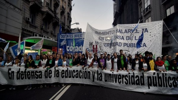 En defensa de la universidad pública: paro de los gremios docentes por 24 horas