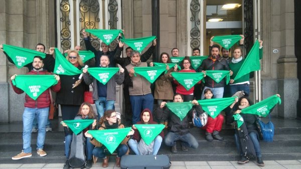 En el Teatro Colón también se sintió la marea verde