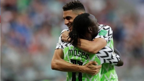 Nigeria le ganó a Islandia y le permite soñar a Argentina