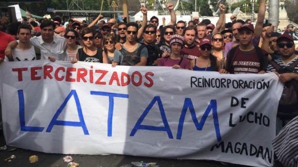 Redoblan la campaña por la reincorporación de tercerizados de Latam en Ezeiza