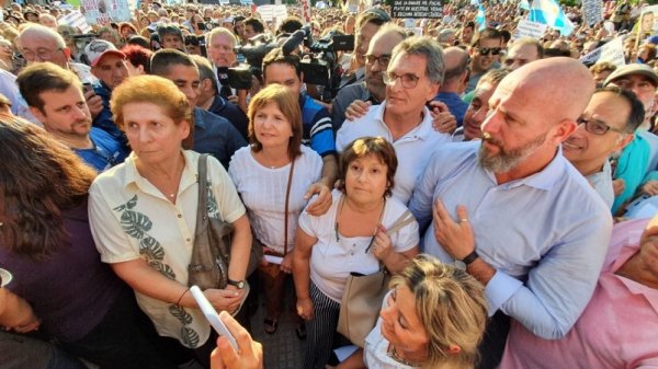 Acto por Nisman: referentes de Cambiemos presentes y una convocatoria que logró poca adhesión