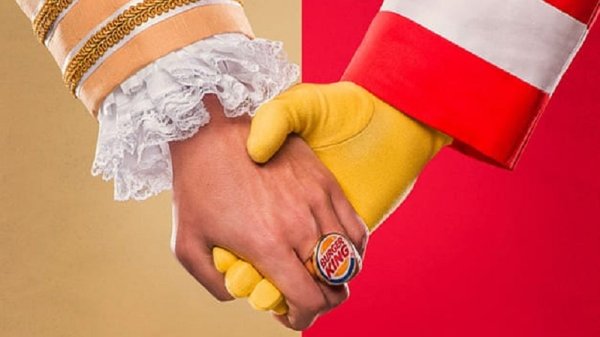 Competencia de explotadores: Burger King hace que sus empleados trabajen gratis como en McDonald's