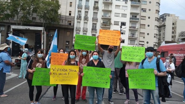 Las enfermeras se expresan desde la marcha de salud en la Ciudad