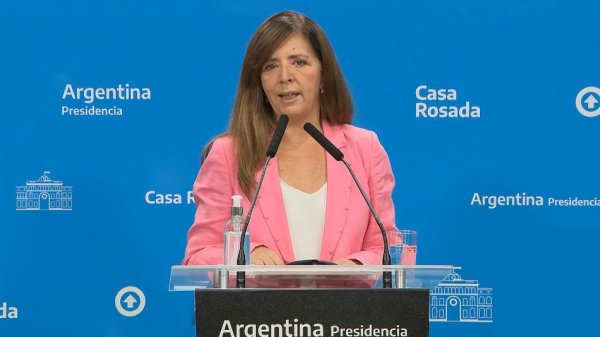 Cerruti confirmó un rumbo: "El acuerdo con el FMI se discutirá en el Congreso"