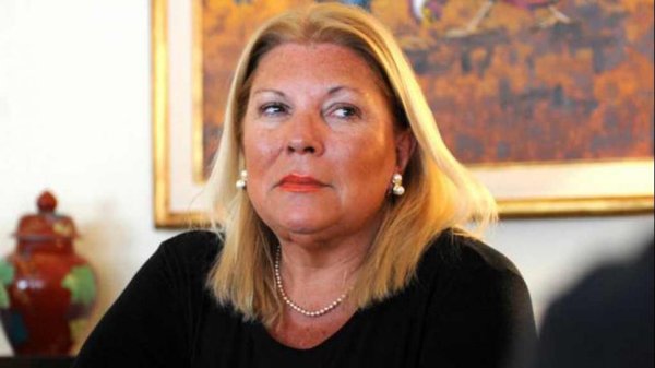 Carrió pidió prisión domiciliaria para genocidas y arremetió contra Hebe