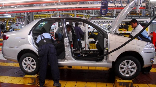 Fiat suspenderá a los trabajadores de su planta de Córdoba