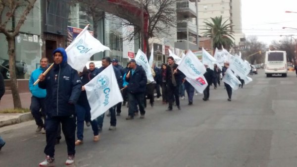 Decretazo de Avilés contra los trabajadores