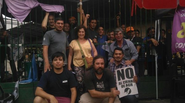 Trabajadores de Metrogas y gráficos se solidarizan con los despedidos de AGR-Clarín