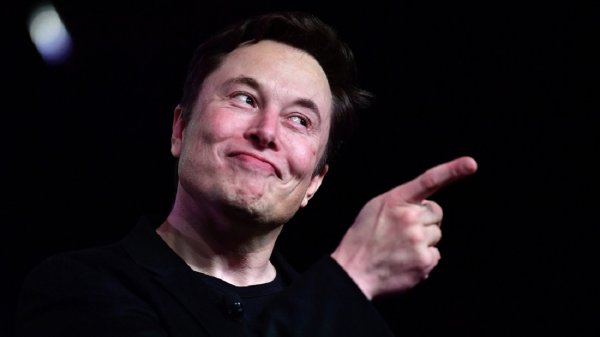 Elon Musk, el hombre más rico del mundo, festejó el triunfo de Milei