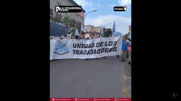 [Video] Concentración contra despidos en ATANOR Río Tercero