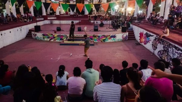 Ataque a la cultura: la intendenta Chahla manda a tapar los murales en el Piletón del Parque Avellaneda