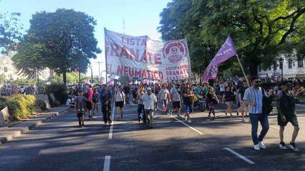 Trabajadores del neumático llaman a salir a las calles contra los ataques de las patronales y el gobierno estafador 