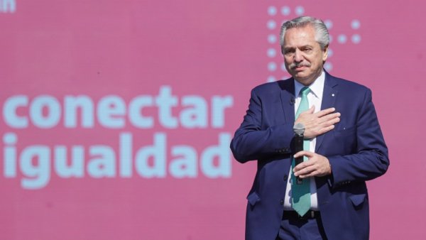 Alberto reivindica el Conectar Igualdad mientras le recorta $ 30.000 millones de presupuesto