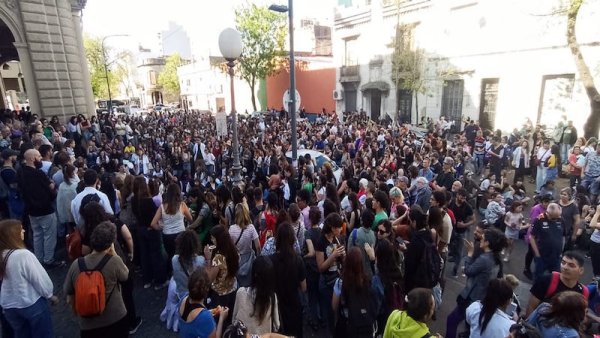 Milei miente: el Hospital Bonaparte atendió a 25.000 personas en lo que va del año