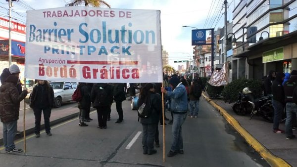 Trabajadores de Barrier Solution movilizaron contra los despidos