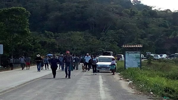 Retuvieron el ingreso del Tribunal Internacional de los Derechos de la Naturaleza al Polígono 7 del TIPNIS por aproximadamente 6 horas