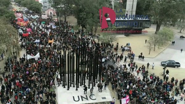 Una vez más, miles en las calles de Córdoba en defensa de la Universidad pública