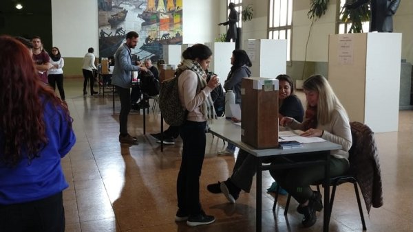 Derecho UBA: el Frente de Izquierda puede sacar al PRO del centro de estudiantes