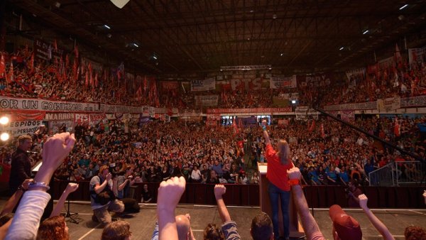 Ante una multitud, el PTS propuso “un gran partido unificado de la izquierda, los trabajadores y socialista”