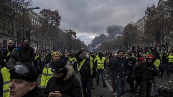 Per doblegar a Macron és necessari expandir i estructurar el moviment des de les bases