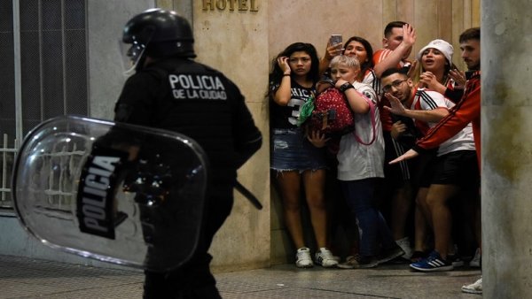 Obelisco: violencia policial en el festejo de los hinchas de River