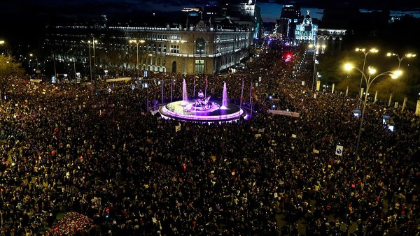 El movimiento de mujeres vuelve a la calle en un mundo convulsionado