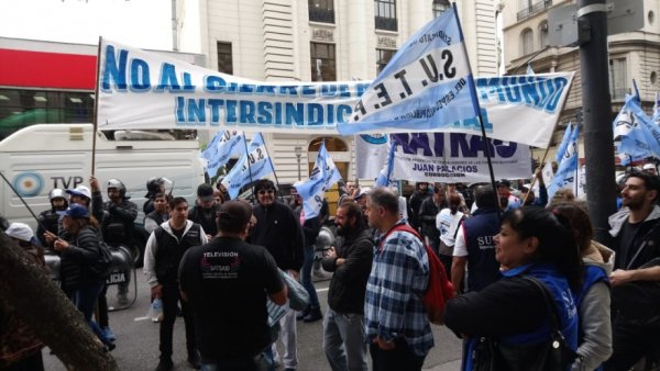 Cerró Radio El Mundo y dejó a más de 60 trabajadores en la calle