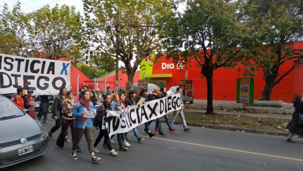 Tres de Febrero: "A Diego lo mataron con las manos en alto"