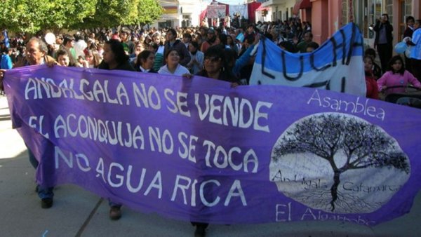 Andalgalá cumplió sus 500 caminatas por la vida y contra la megaminería